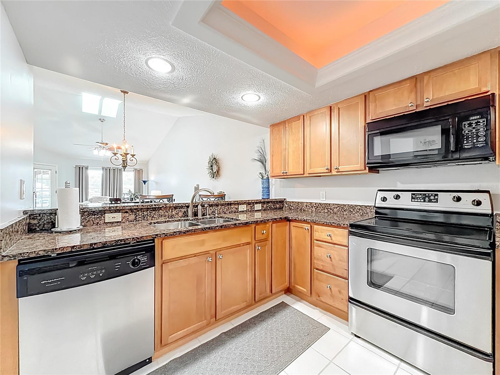 Image 10 of 61 For 11006 Cove Harbor Drive 16