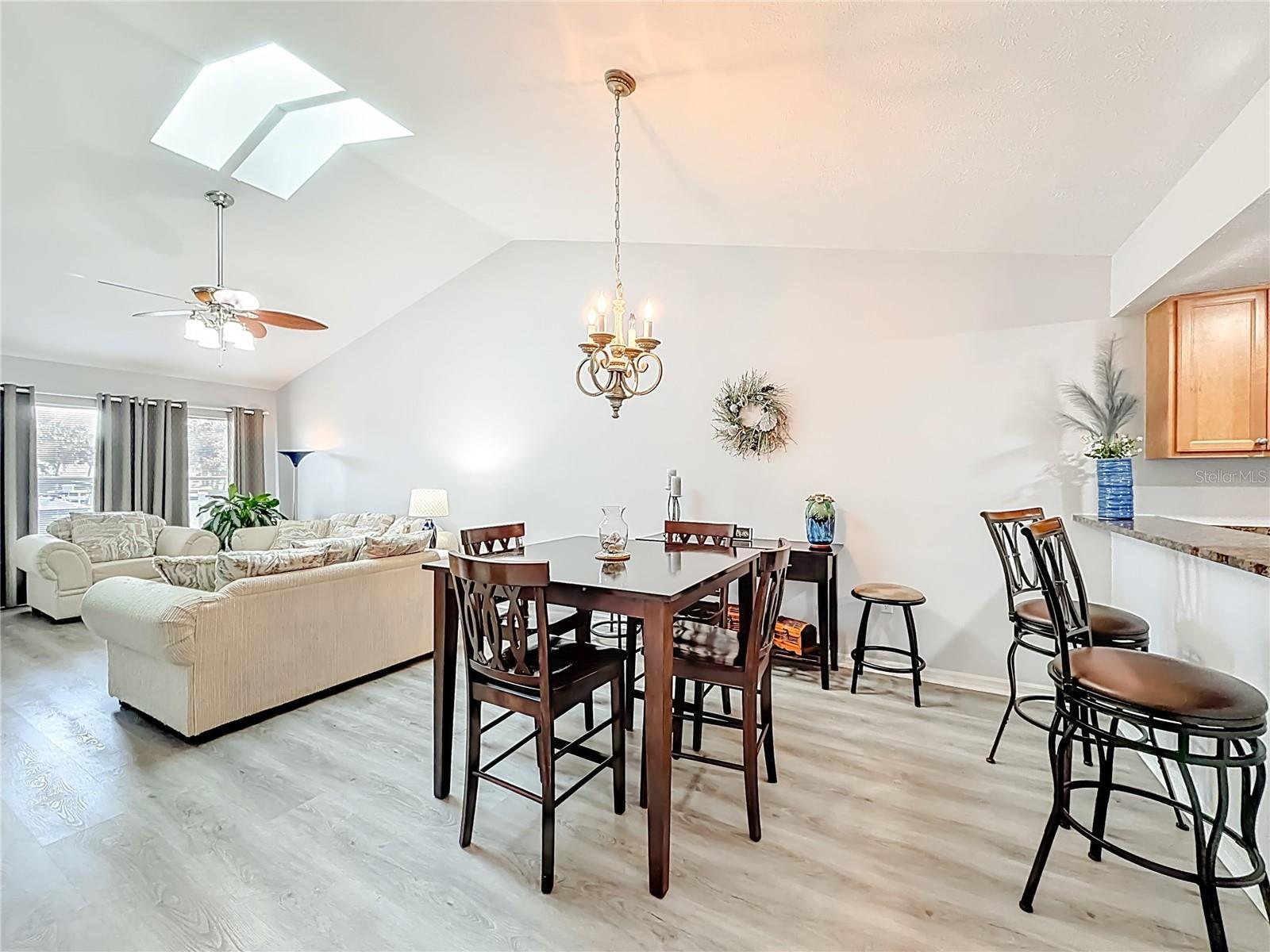 Image 12 of 61 For 11006 Cove Harbor Drive 16