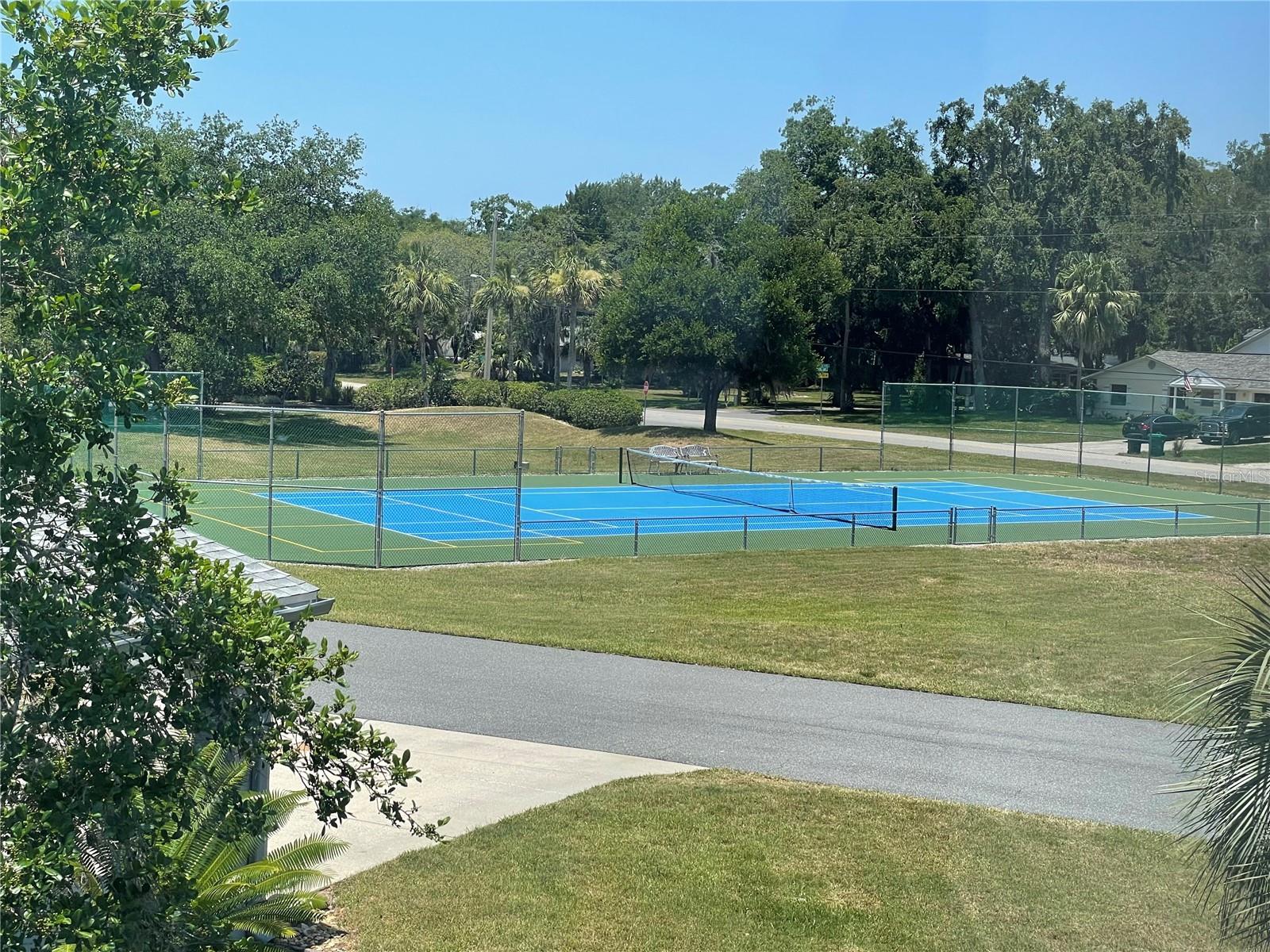 Image 57 of 61 For 11006 Cove Harbor Drive 16