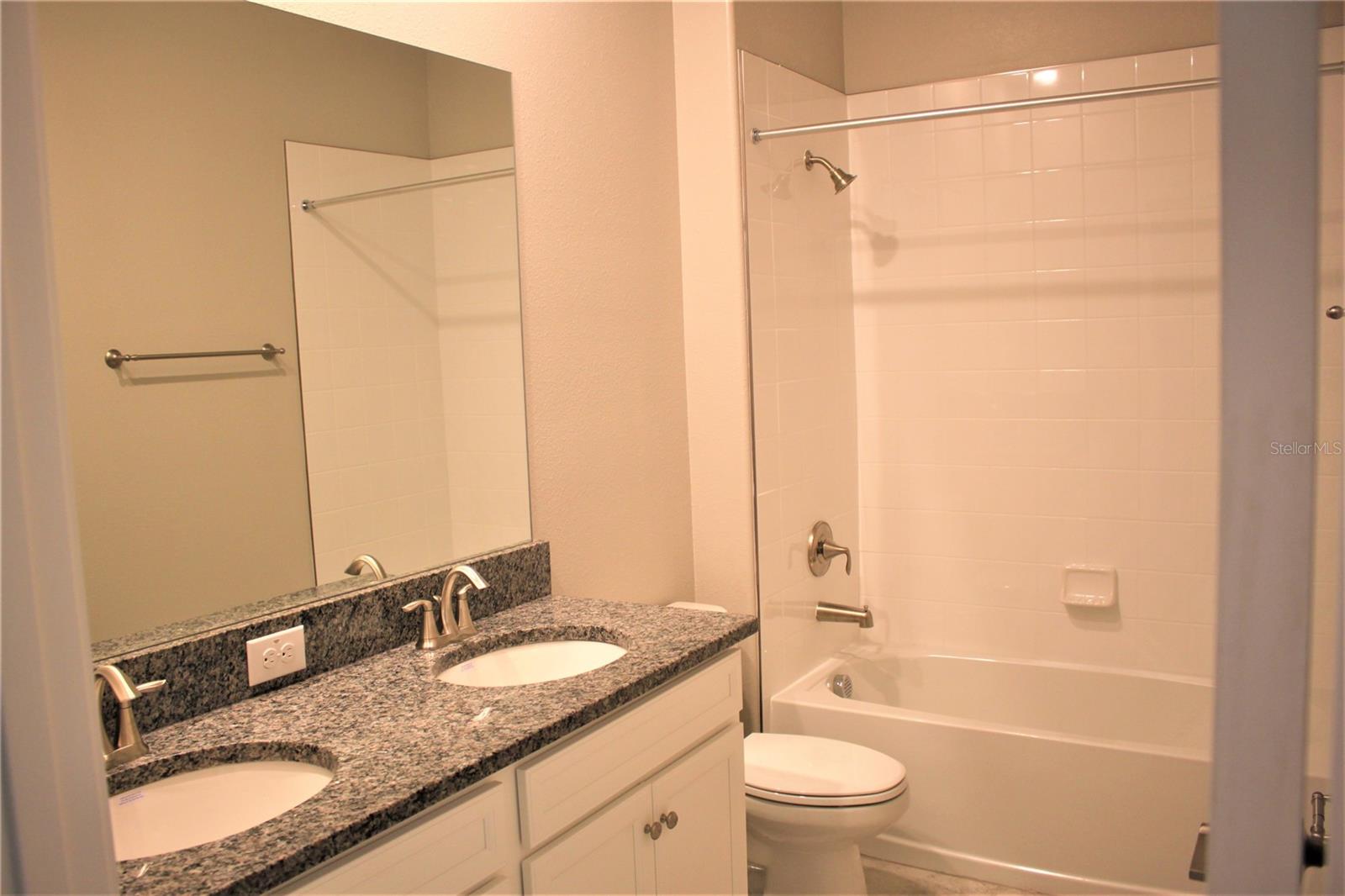 Image 15 of 23 For 9077 Shadyside Lane