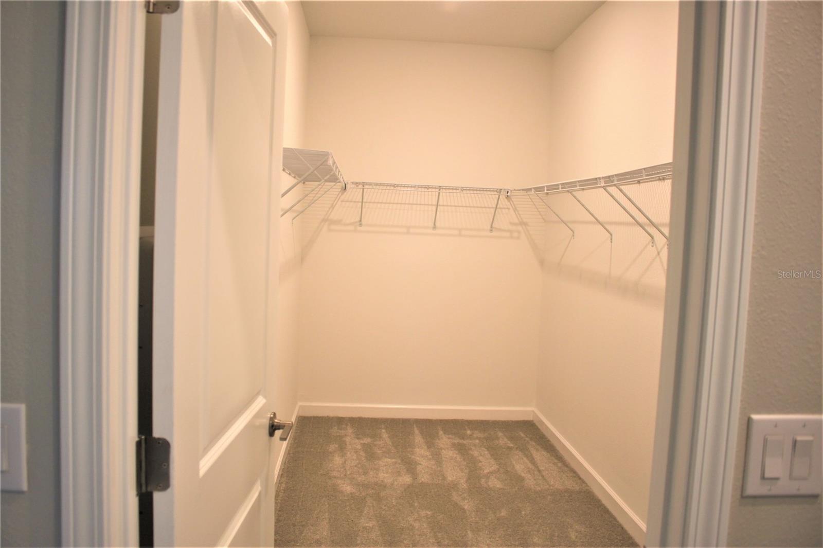 Image 18 of 23 For 9077 Shadyside Lane