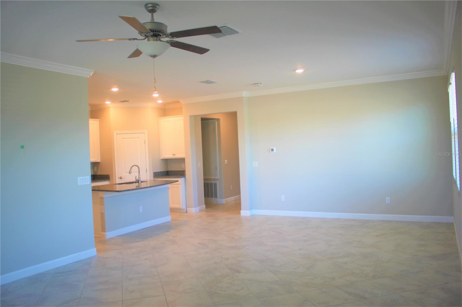 Image 5 of 23 For 9077 Shadyside Lane