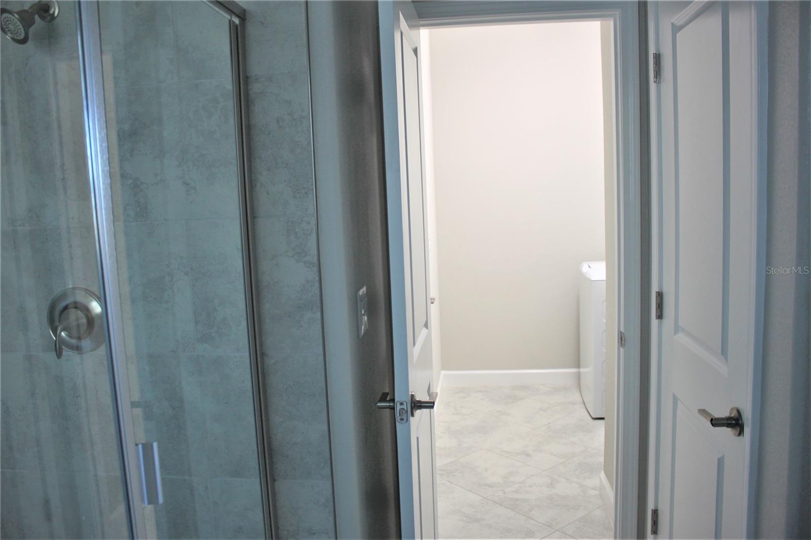 Image 8 of 23 For 9077 Shadyside Lane