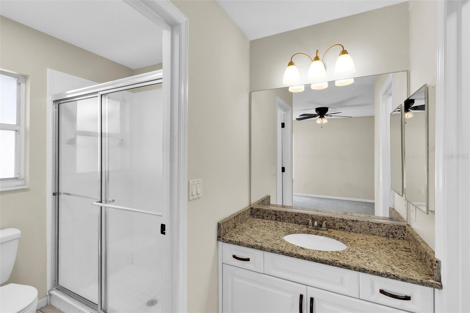 Image 21 of 38 For 6834 34th Avenue E