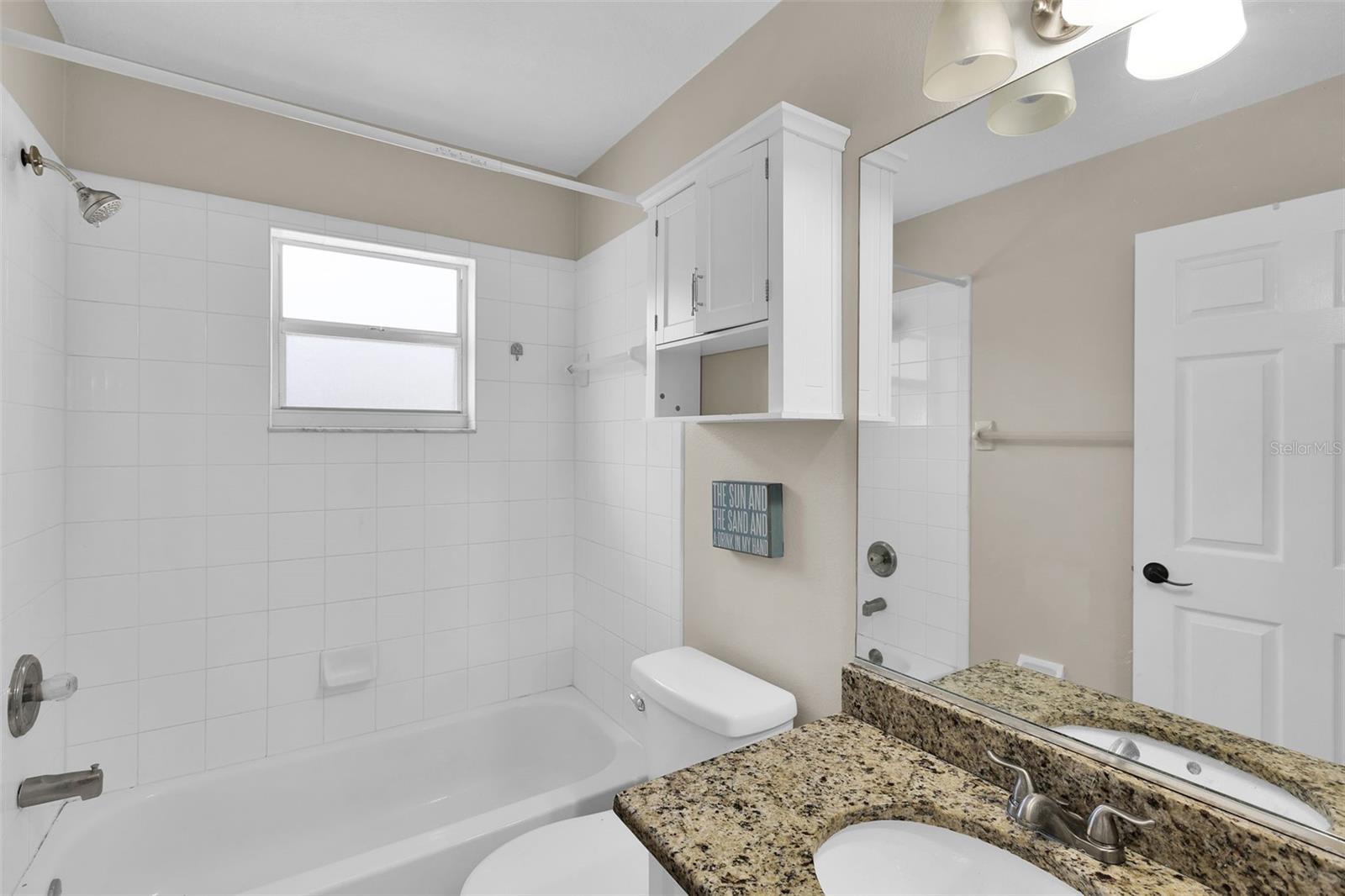 Image 27 of 38 For 6834 34th Avenue E