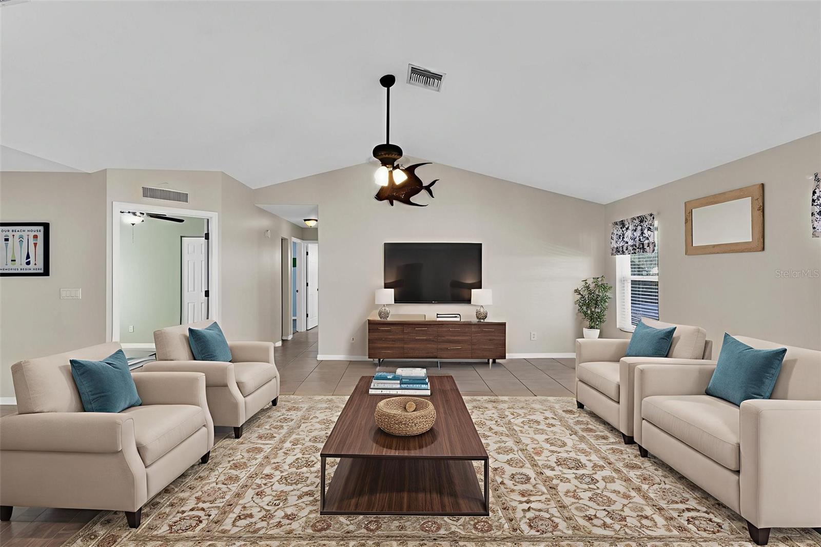 Image 8 of 38 For 6834 34th Avenue E