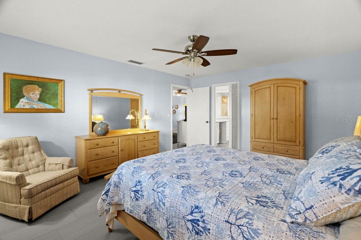 Image 16 of 60 For 870 Loch Linnhe Lane 125