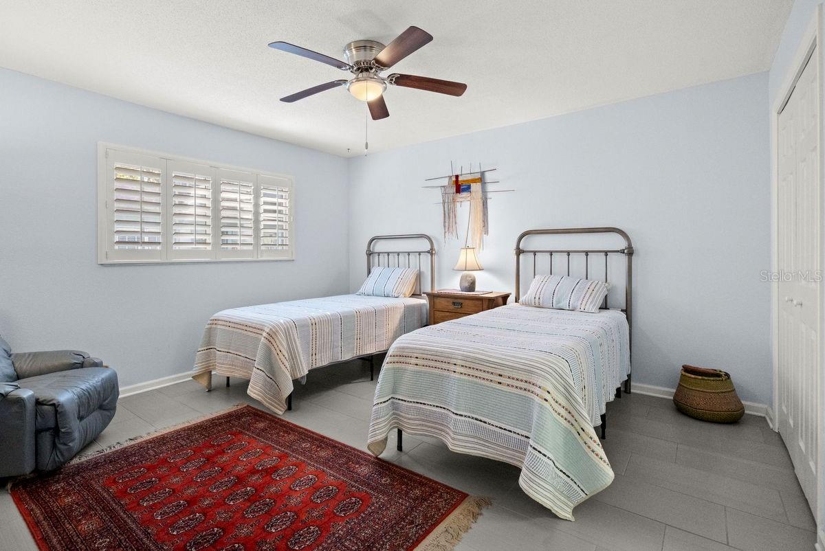 Image 19 of 60 For 870 Loch Linnhe Lane 125