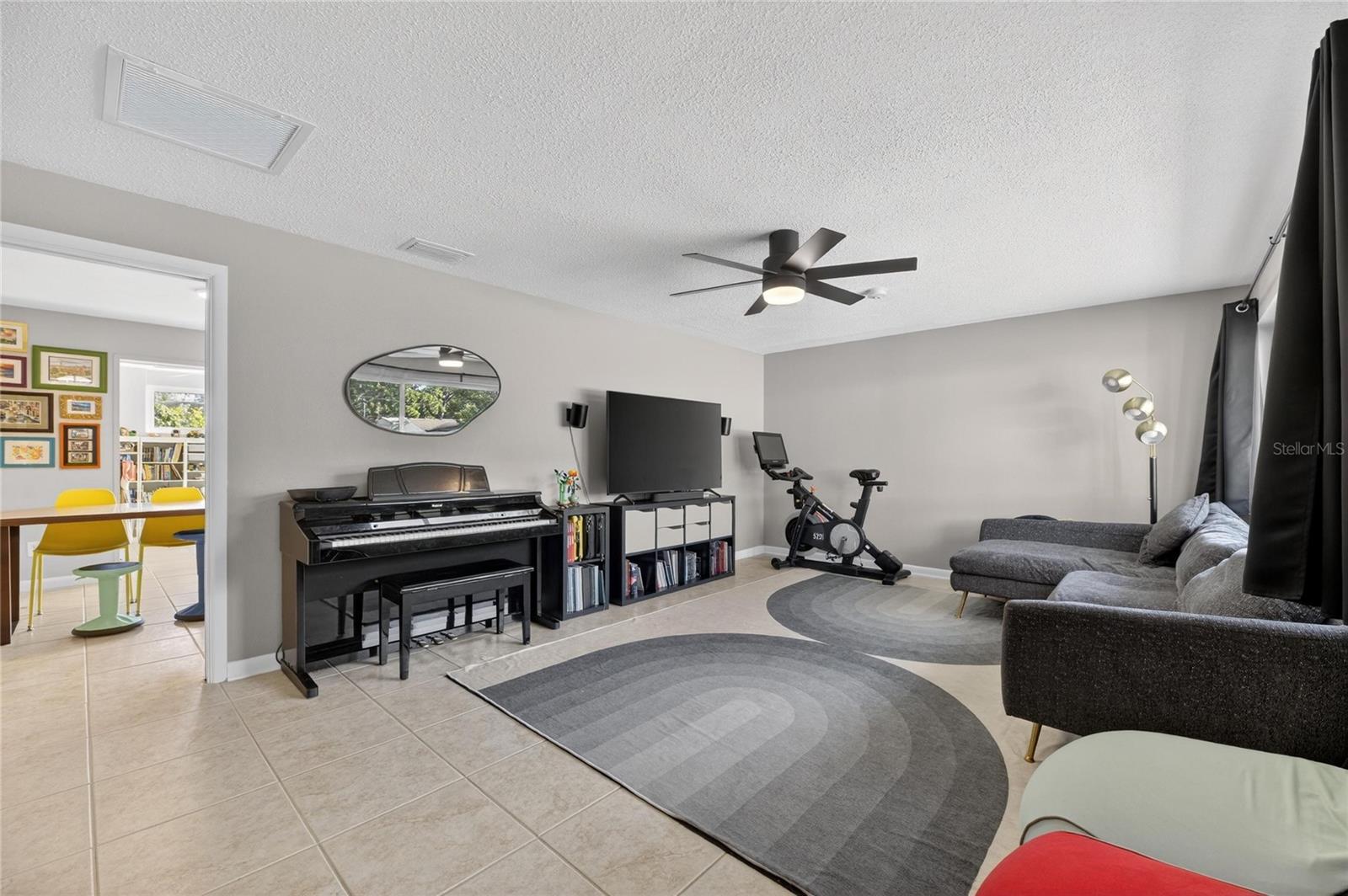 Image 7 of 55 For 1511 Hunter Lane