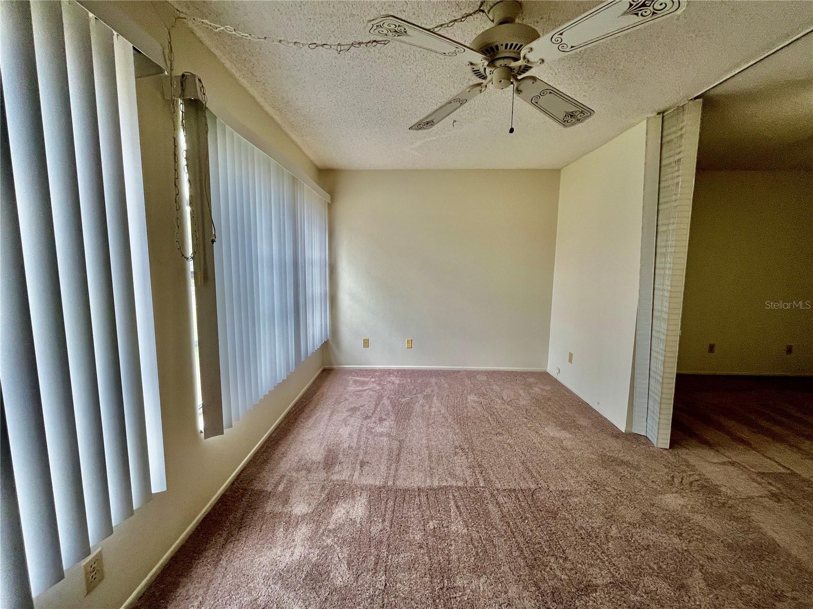 Listing photo id 12 for 2100 World Parkway Boulevard 56