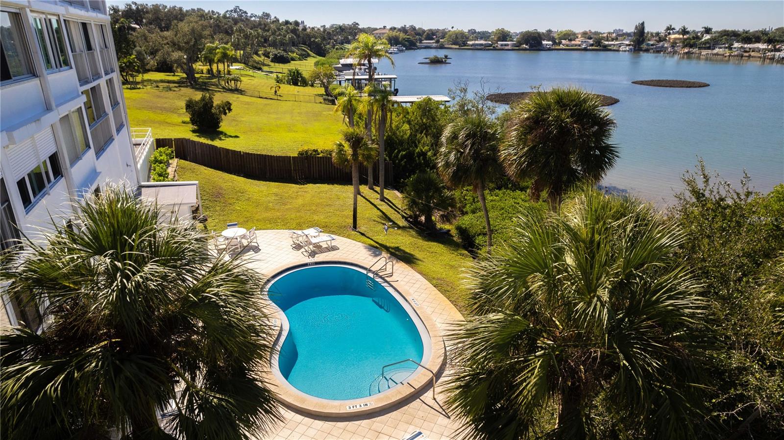 Image 13 of 52 For 50 Harbor View Lane 11