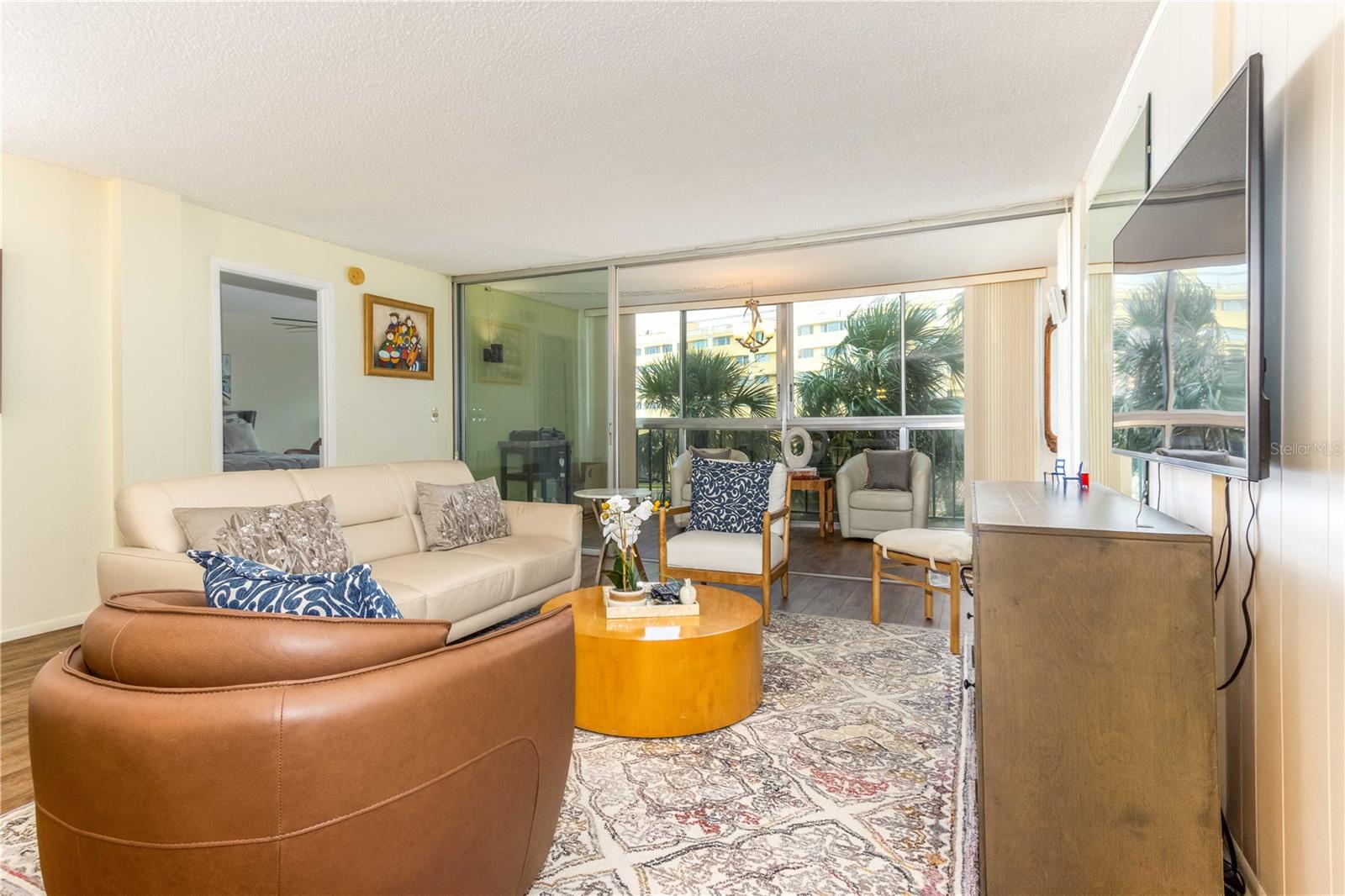 Image 25 of 52 For 50 Harbor View Lane 11