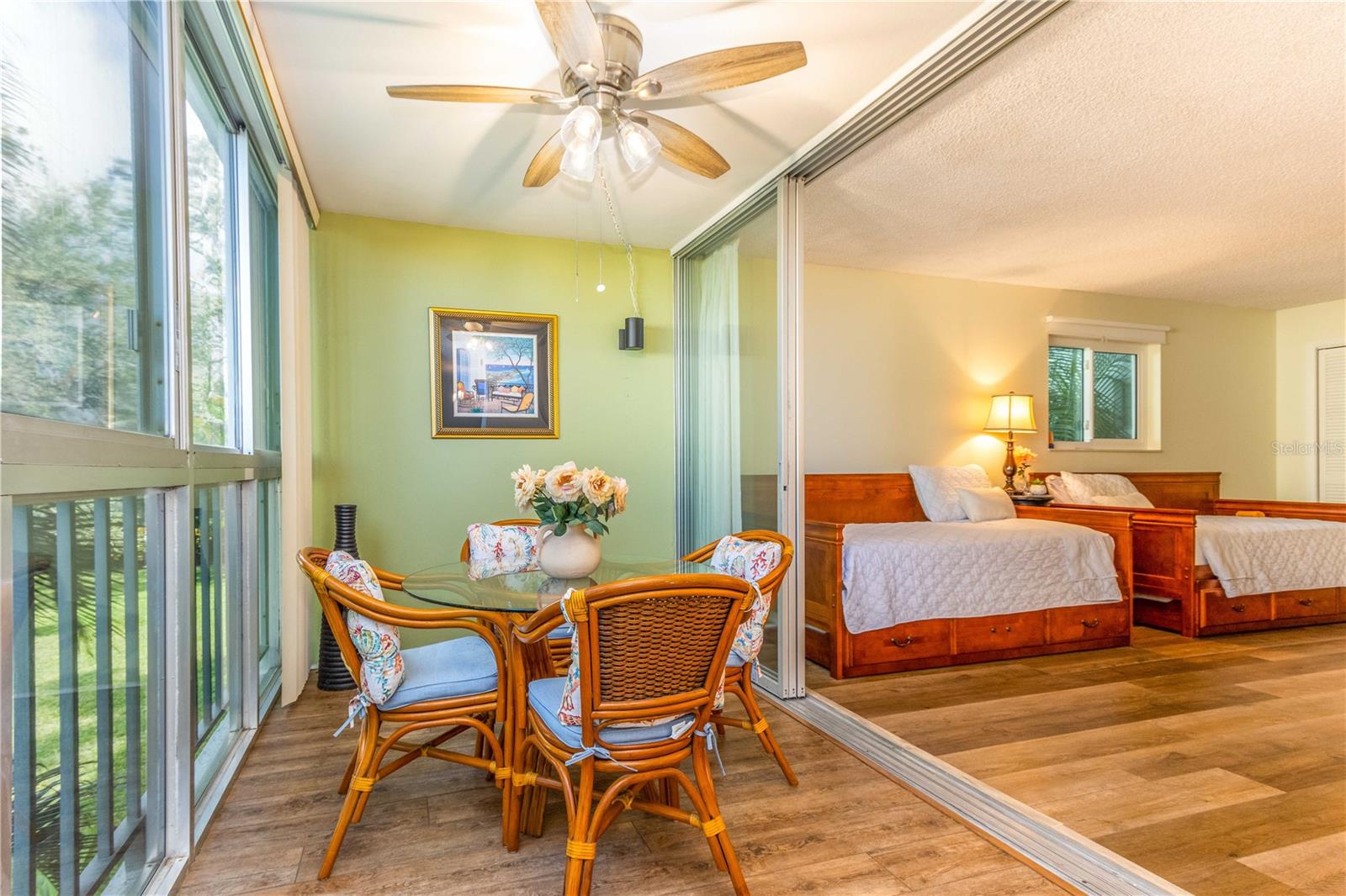 Image 28 of 52 For 50 Harbor View Lane 11