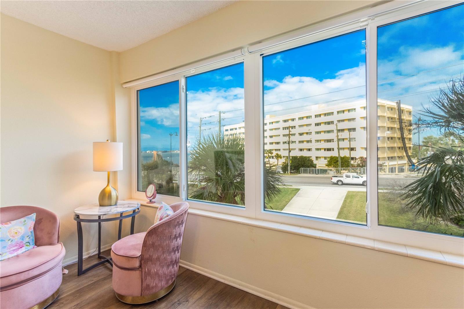 Image 34 of 52 For 50 Harbor View Lane 11