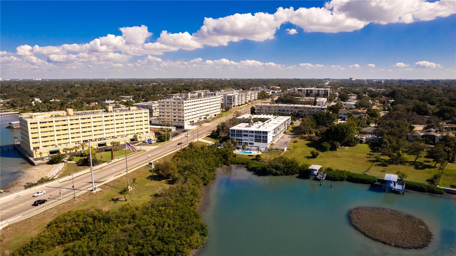 Image 4 of 52 For 50 Harbor View Lane 11