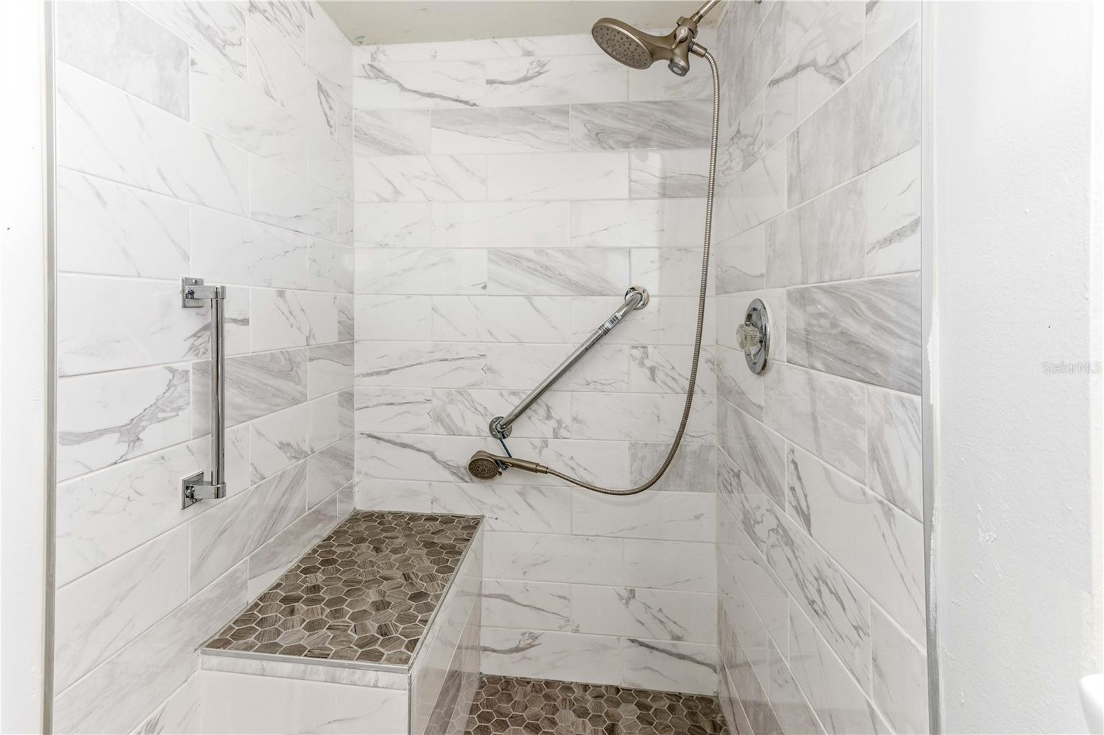 Image 40 of 52 For 50 Harbor View Lane 11