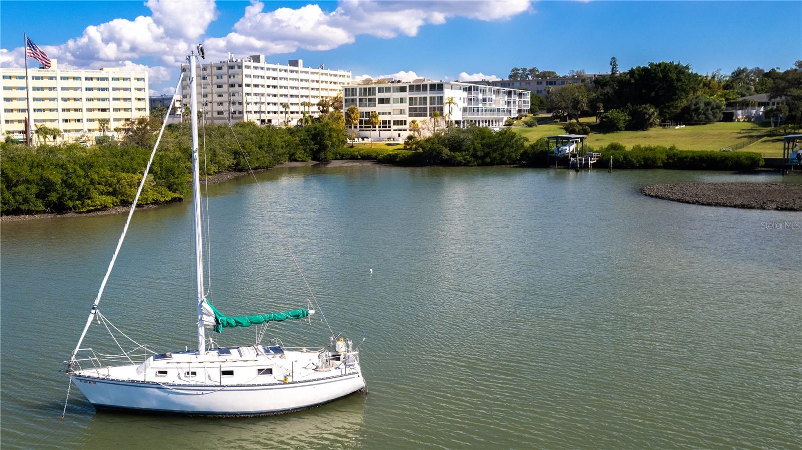 Image 8 of 52 For 50 Harbor View Lane 11