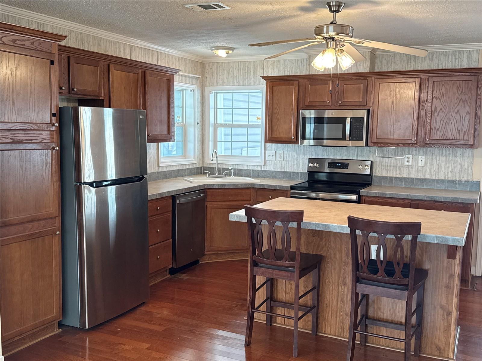 Image 4 of 23 For 8536 Fantasia Park Way