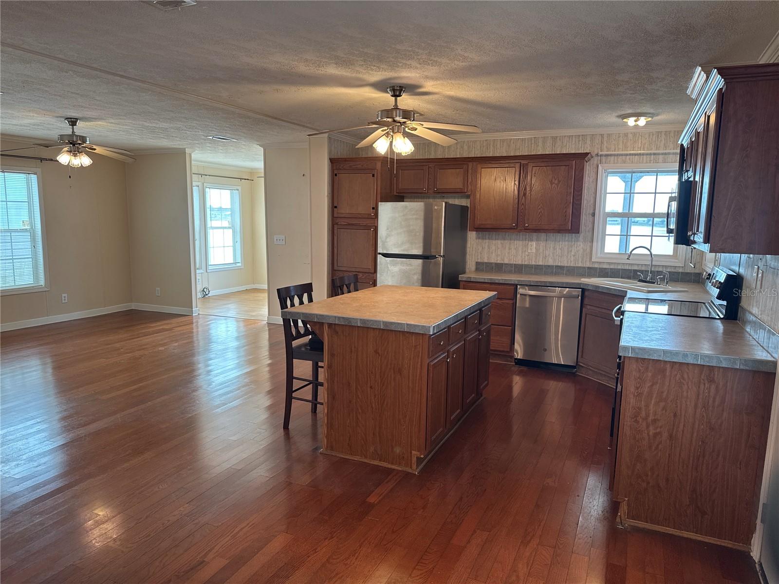 Image 5 of 23 For 8536 Fantasia Park Way