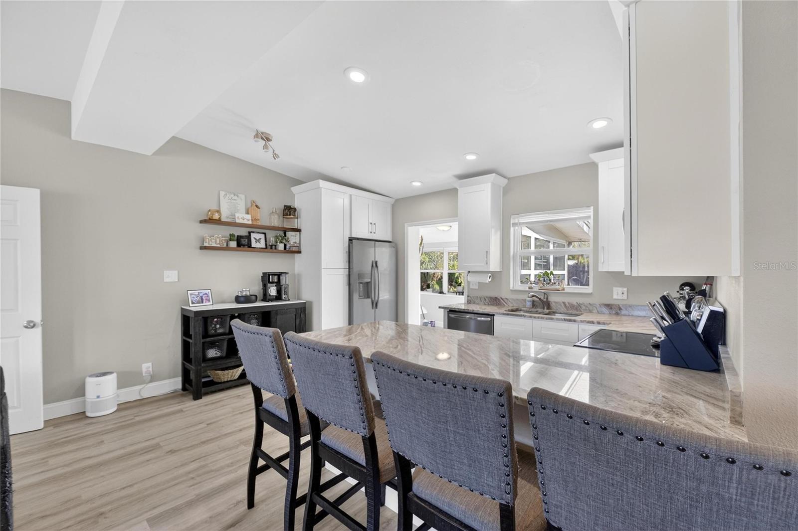 Image 12 of 39 For 8597 Quail Road