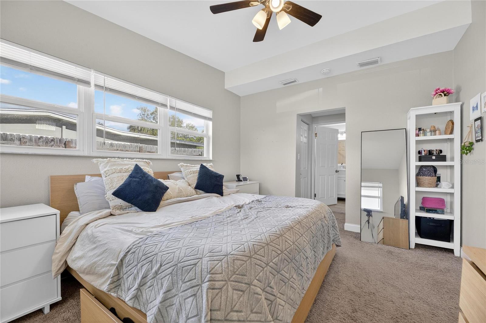 Image 14 of 39 For 8597 Quail Road