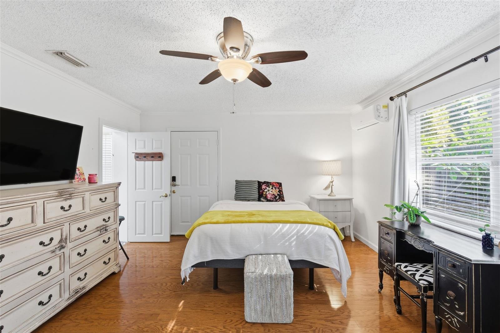 Image 23 of 35 For 2039 Pine Ridge Drive