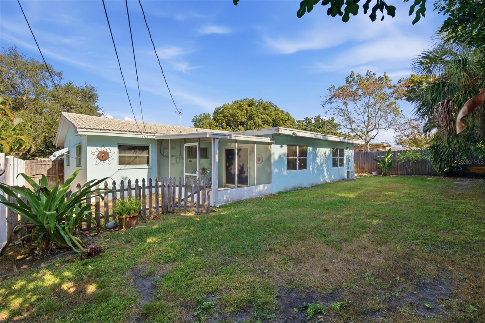 Image 31 of 35 For 2039 Pine Ridge Drive