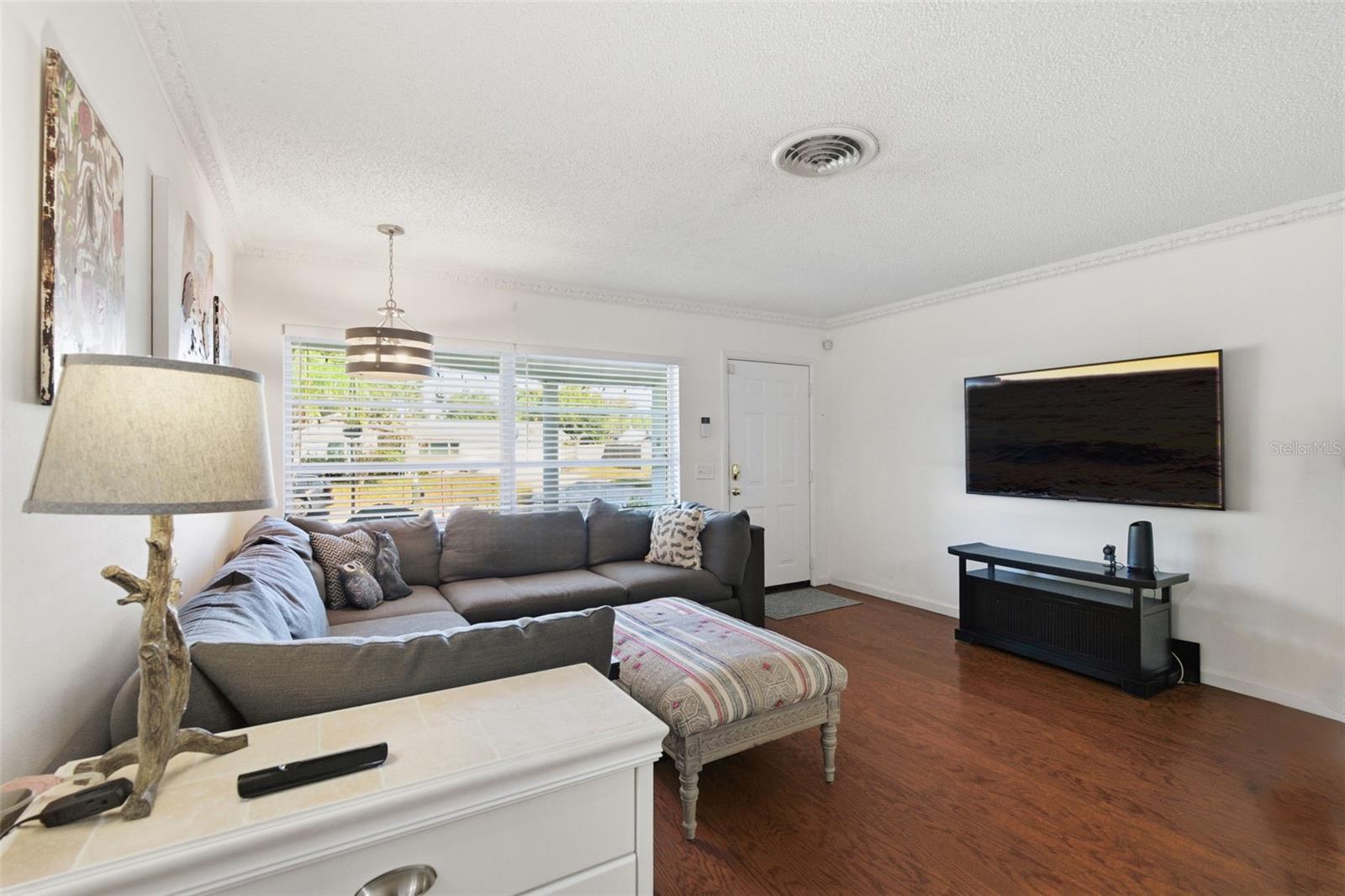 Image 6 of 35 For 2039 Pine Ridge Drive