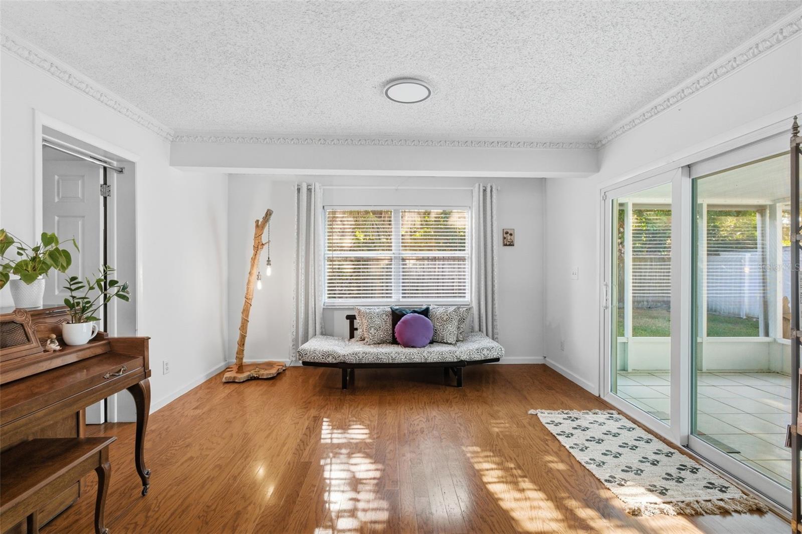 Image 8 of 35 For 2039 Pine Ridge Drive