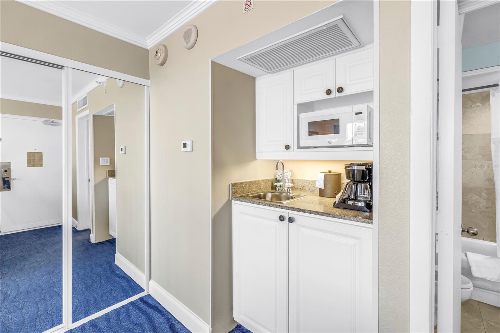 Image 11 of 35 For 5500 Gulf Boulevard 6248