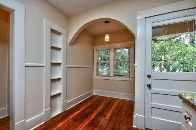 Image 5 of 17 For 3205 San Carlos Street 4