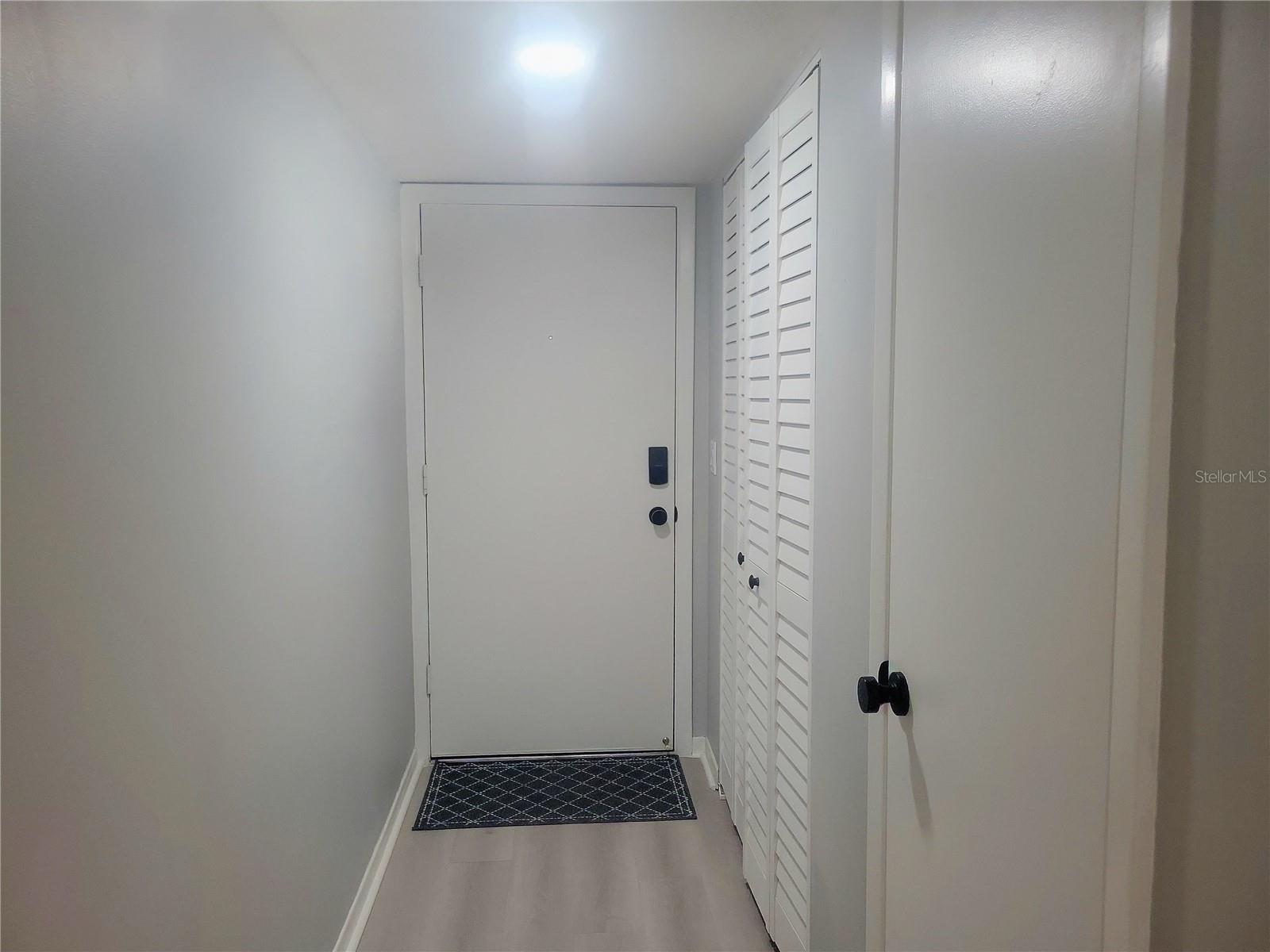 Image 5 of 17 For 4580 Overlook Drive Ne 297