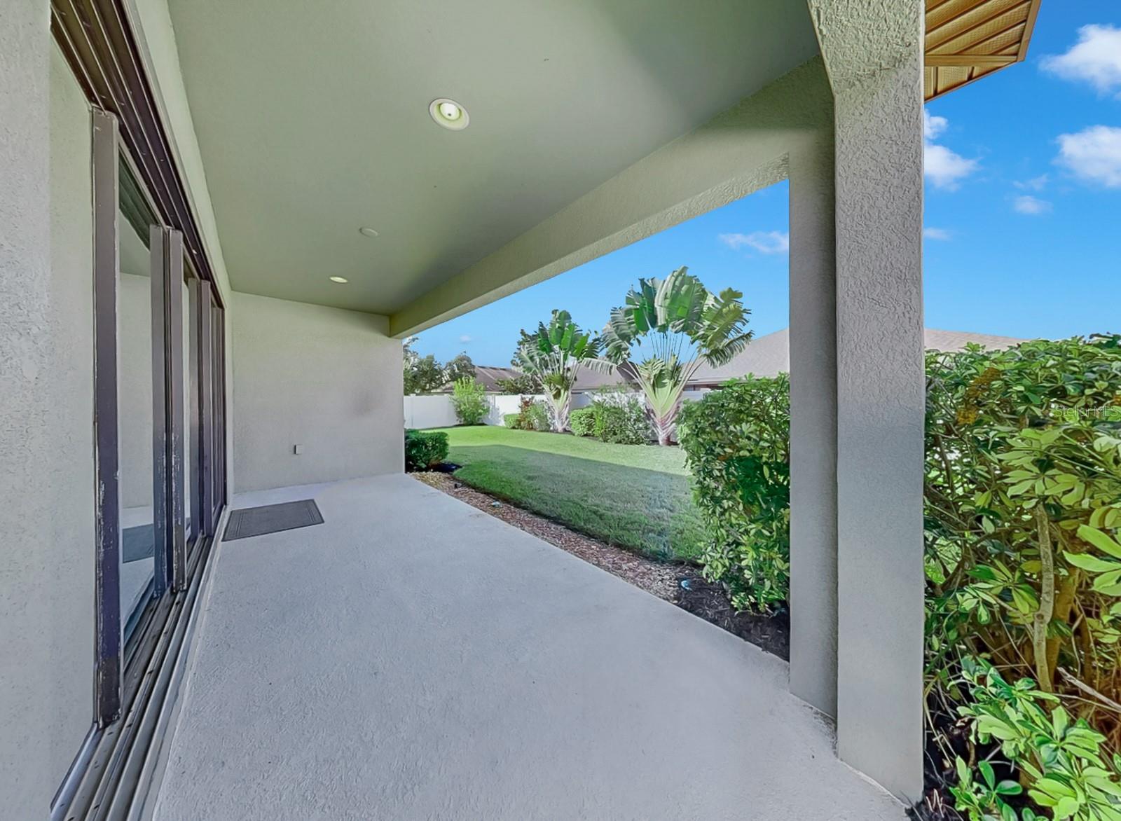 Listing photo id 8 for 7109 Spindle Tree Lane