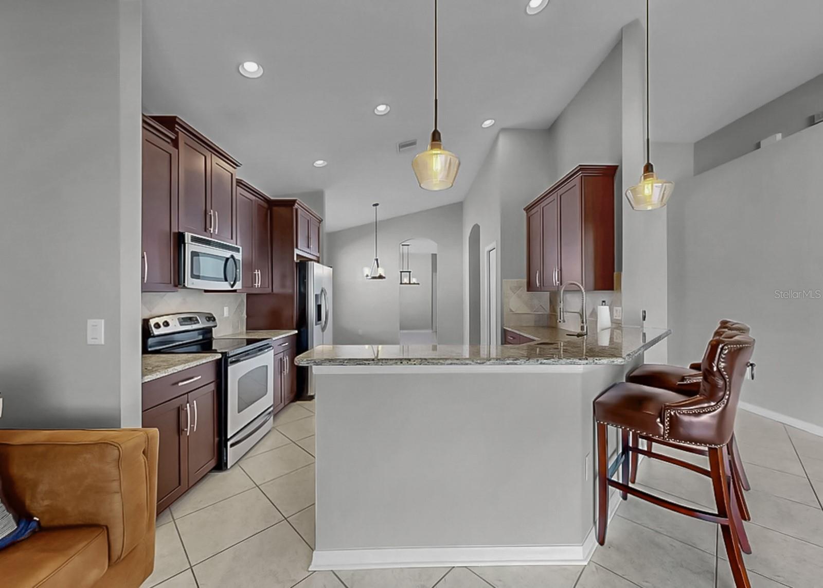 Listing photo id 27 for 7109 Spindle Tree Lane