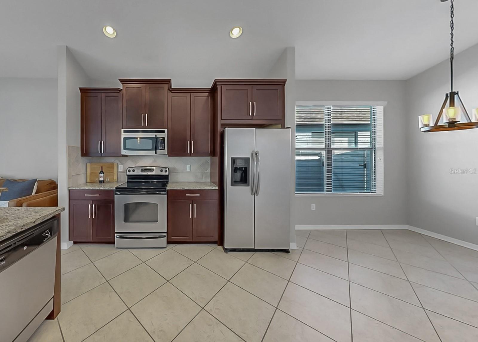 Listing photo id 31 for 7109 Spindle Tree Lane