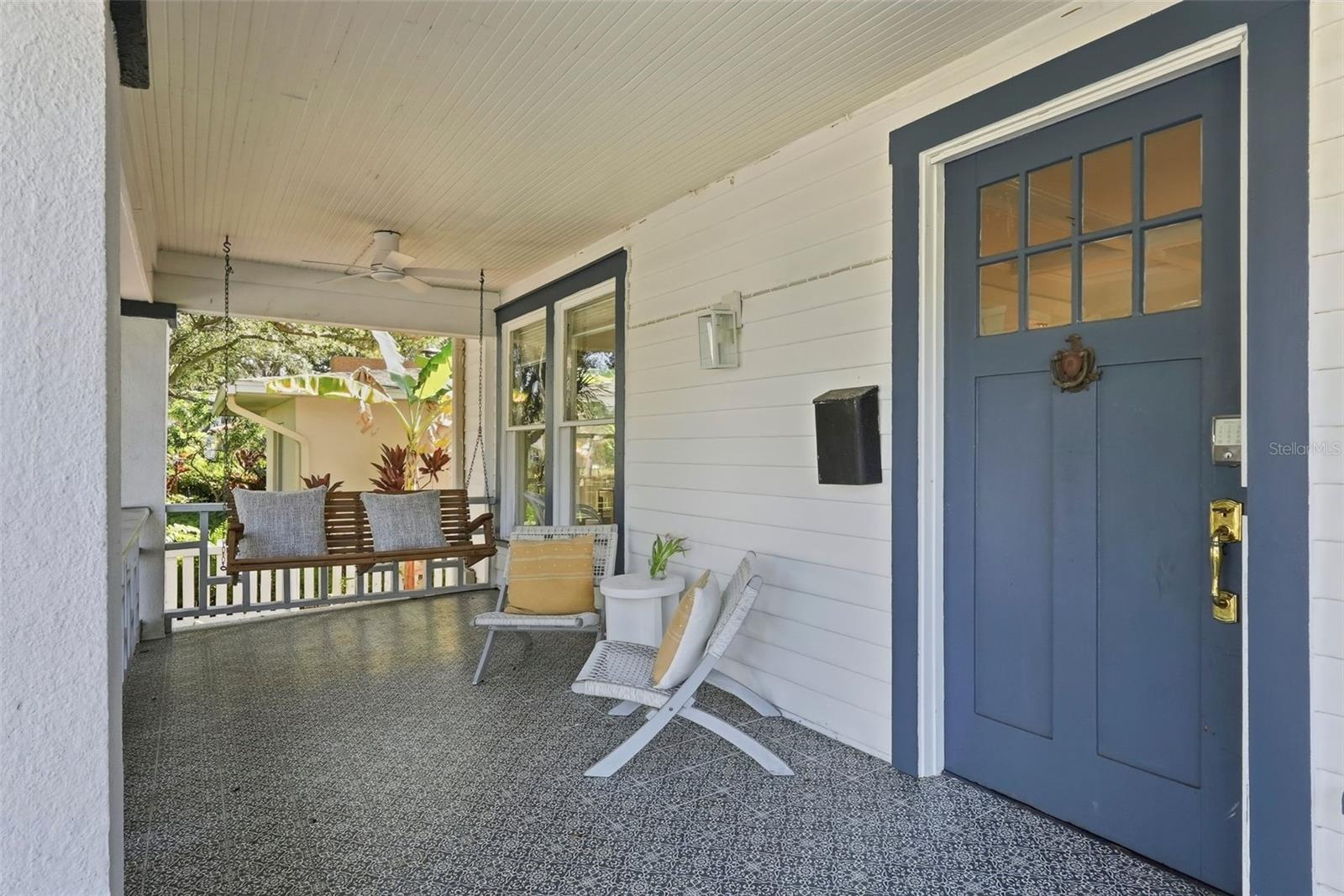 Image 4 of 49 For 246 19th Ave Ne