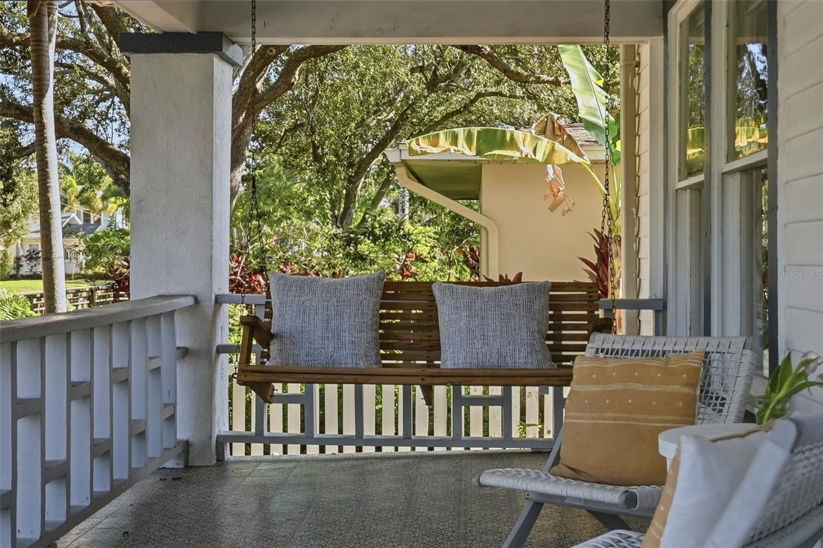 Image 5 of 49 For 246 19th Ave Ne