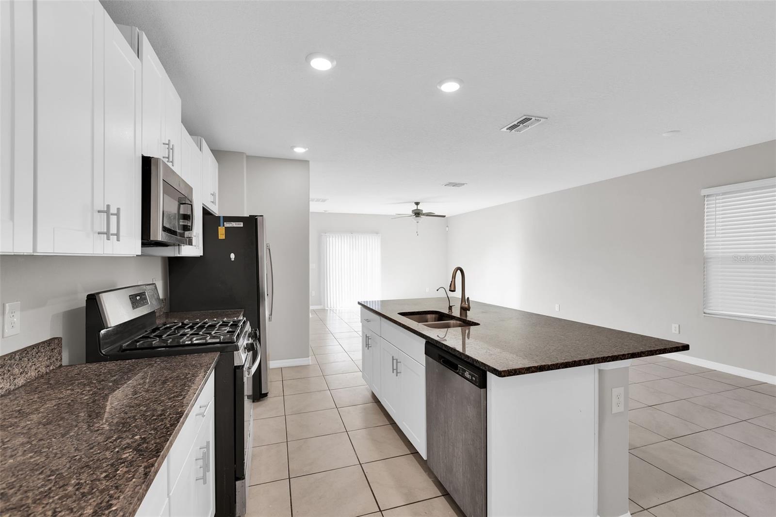 Image 10 of 57 For 5204 White Chicory Drive