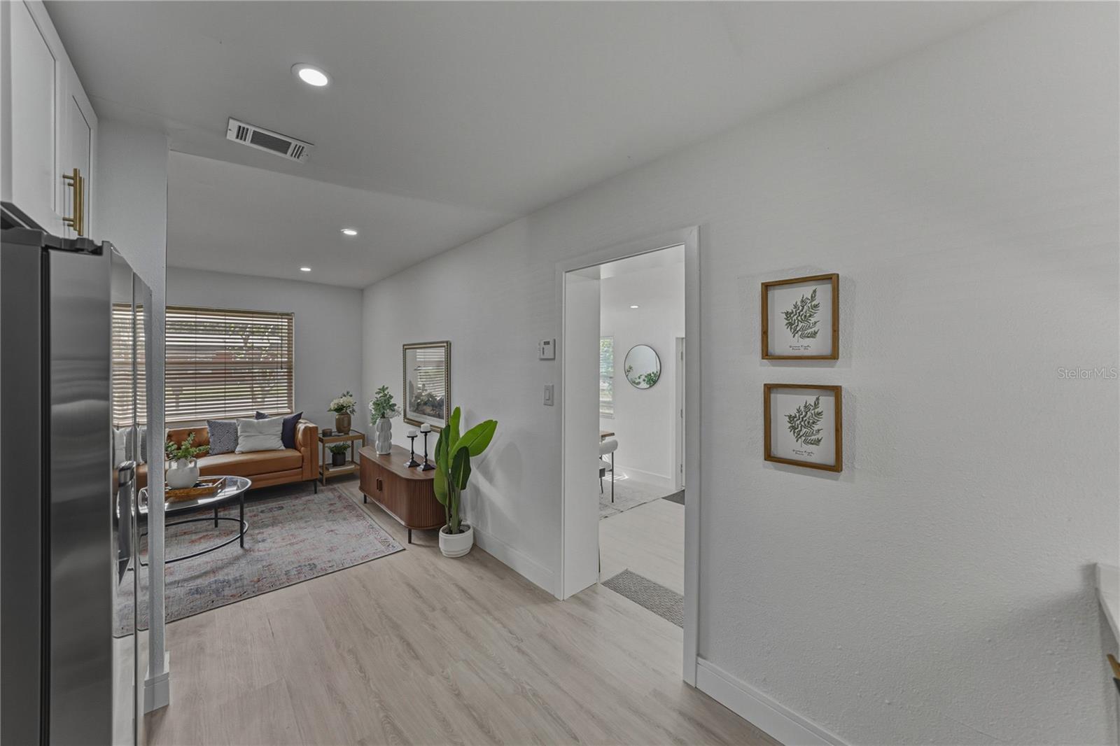 Image 14 of 72 For 4105 Bay Villa Avenue