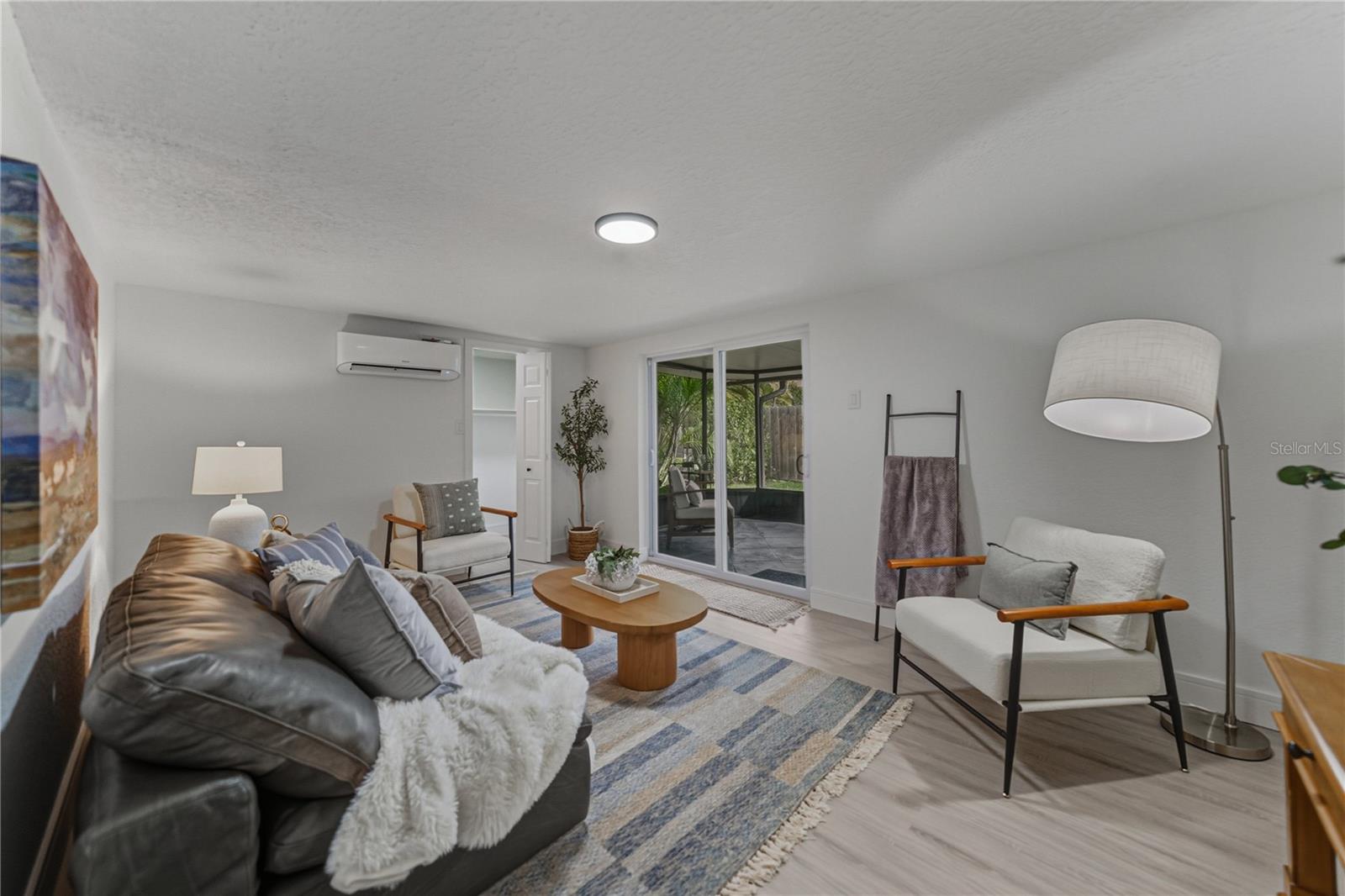 Image 32 of 72 For 4105 Bay Villa Avenue