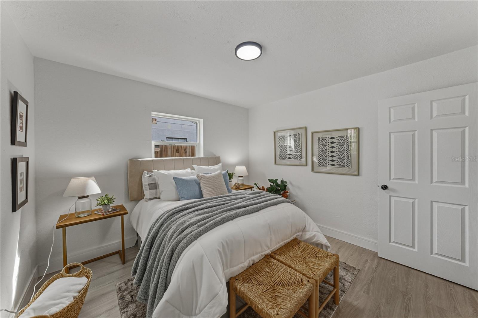 Image 39 of 72 For 4105 Bay Villa Avenue