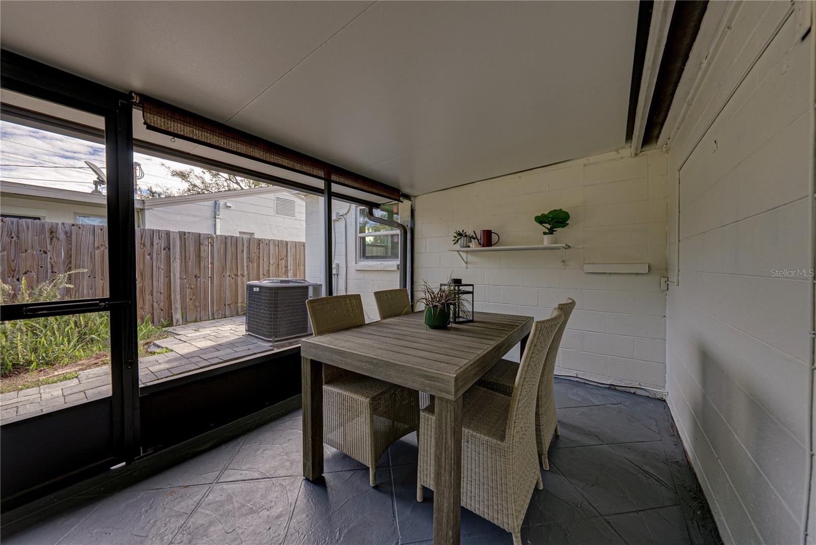 Image 45 of 72 For 4105 Bay Villa Avenue