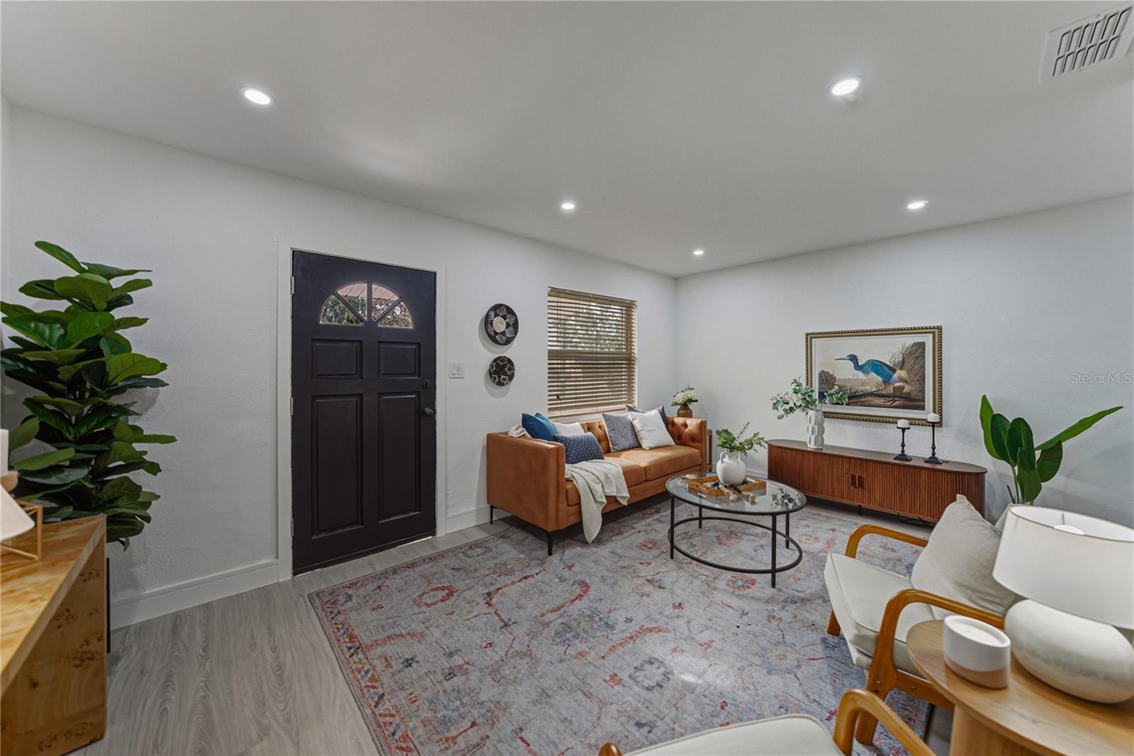 Image 5 of 72 For 4105 Bay Villa Avenue