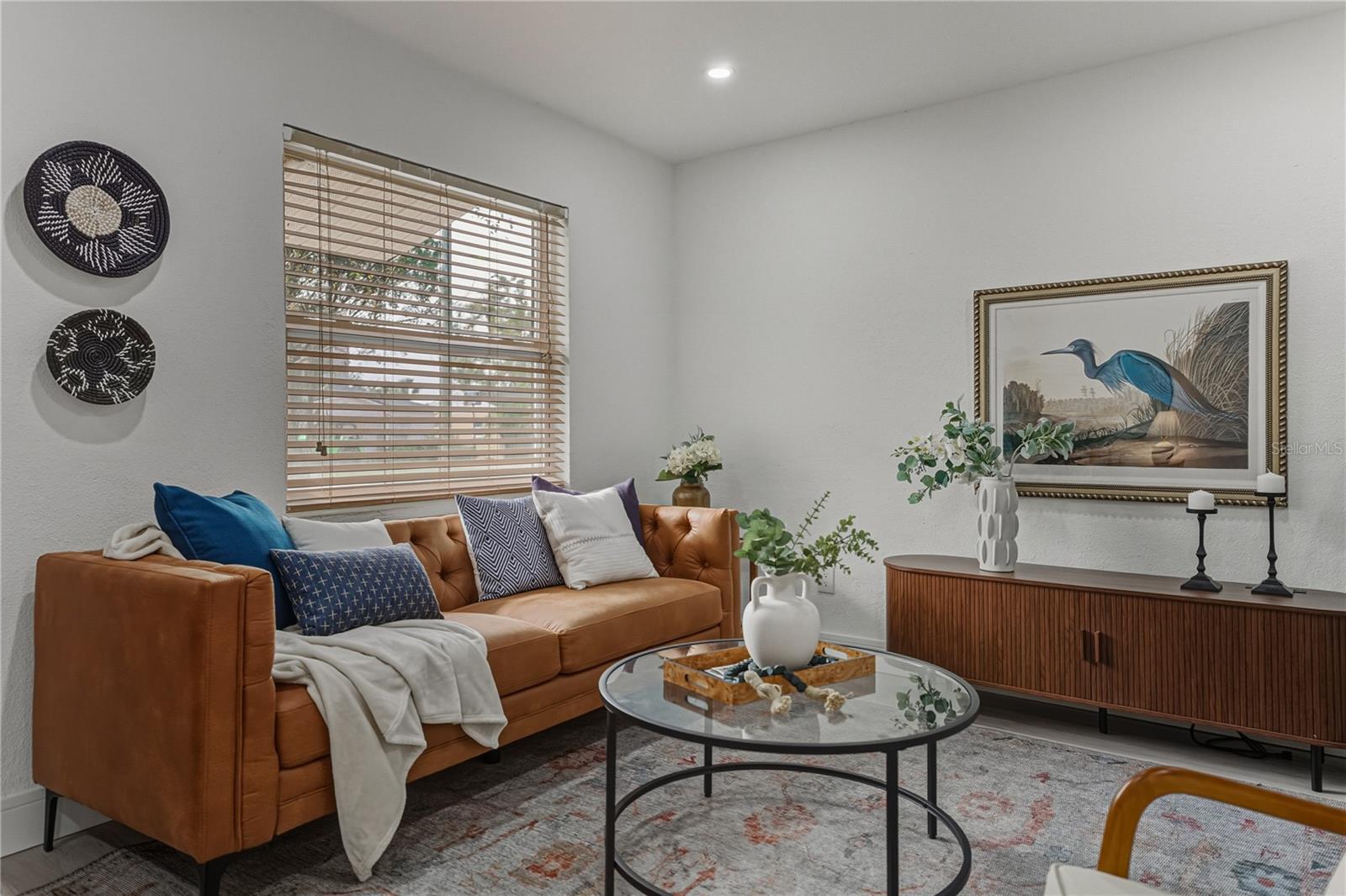 Image 8 of 72 For 4105 Bay Villa Avenue