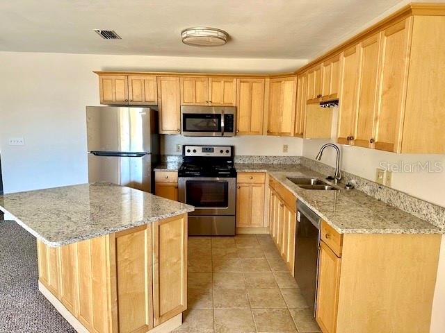 Image 9 of 17 For 7042 Hibiscus Avenue S