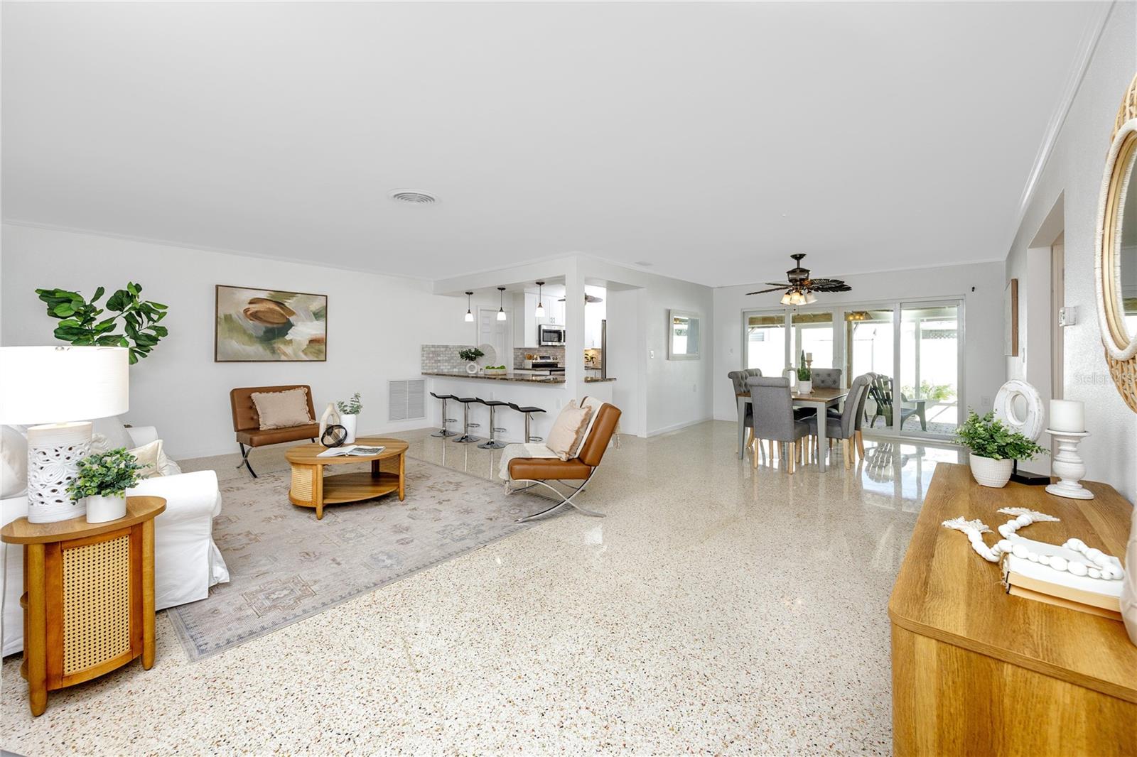 Image 7 of 40 For 8851 Gulf Boulevard