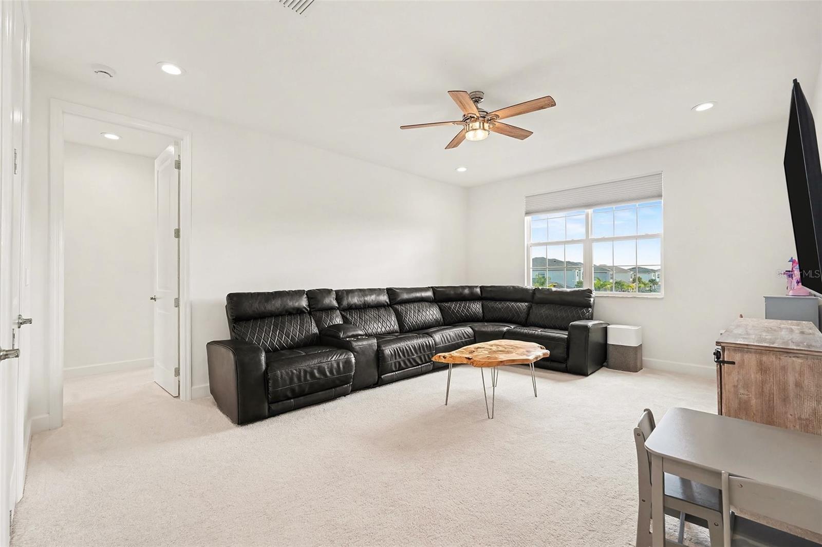 Image 20 of 50 For 32745 Tamarind Grove Lane