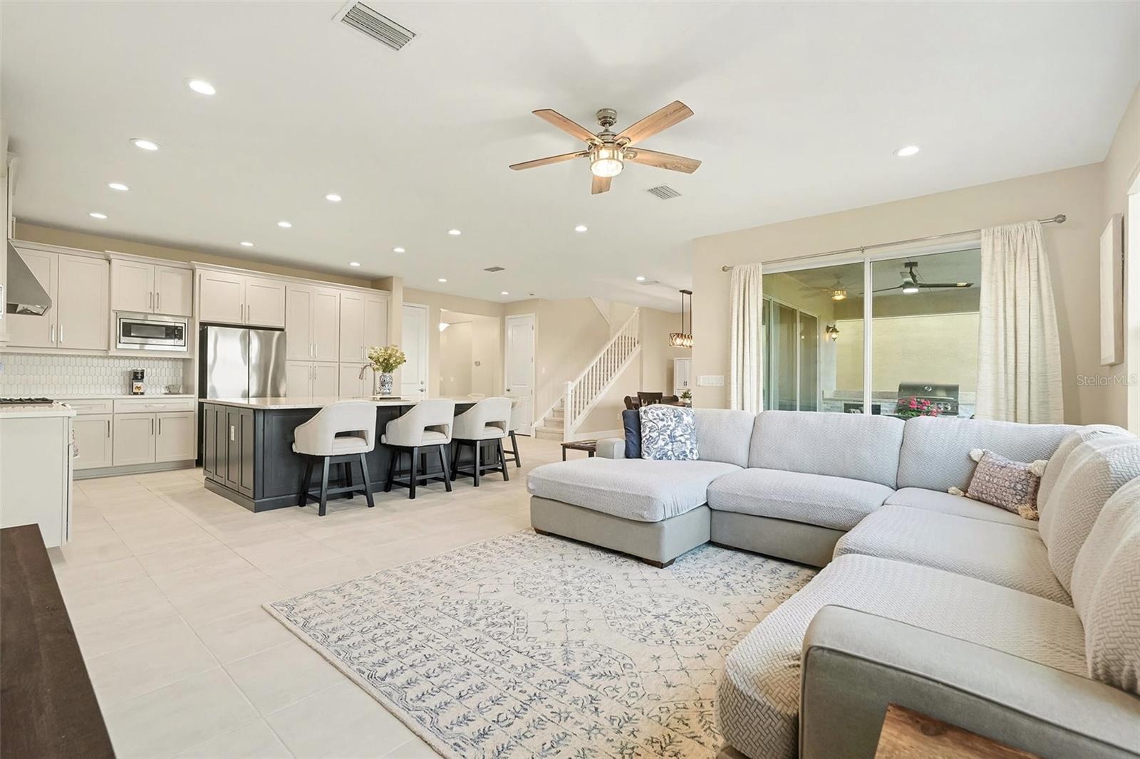 Image 7 of 50 For 32745 Tamarind Grove Lane