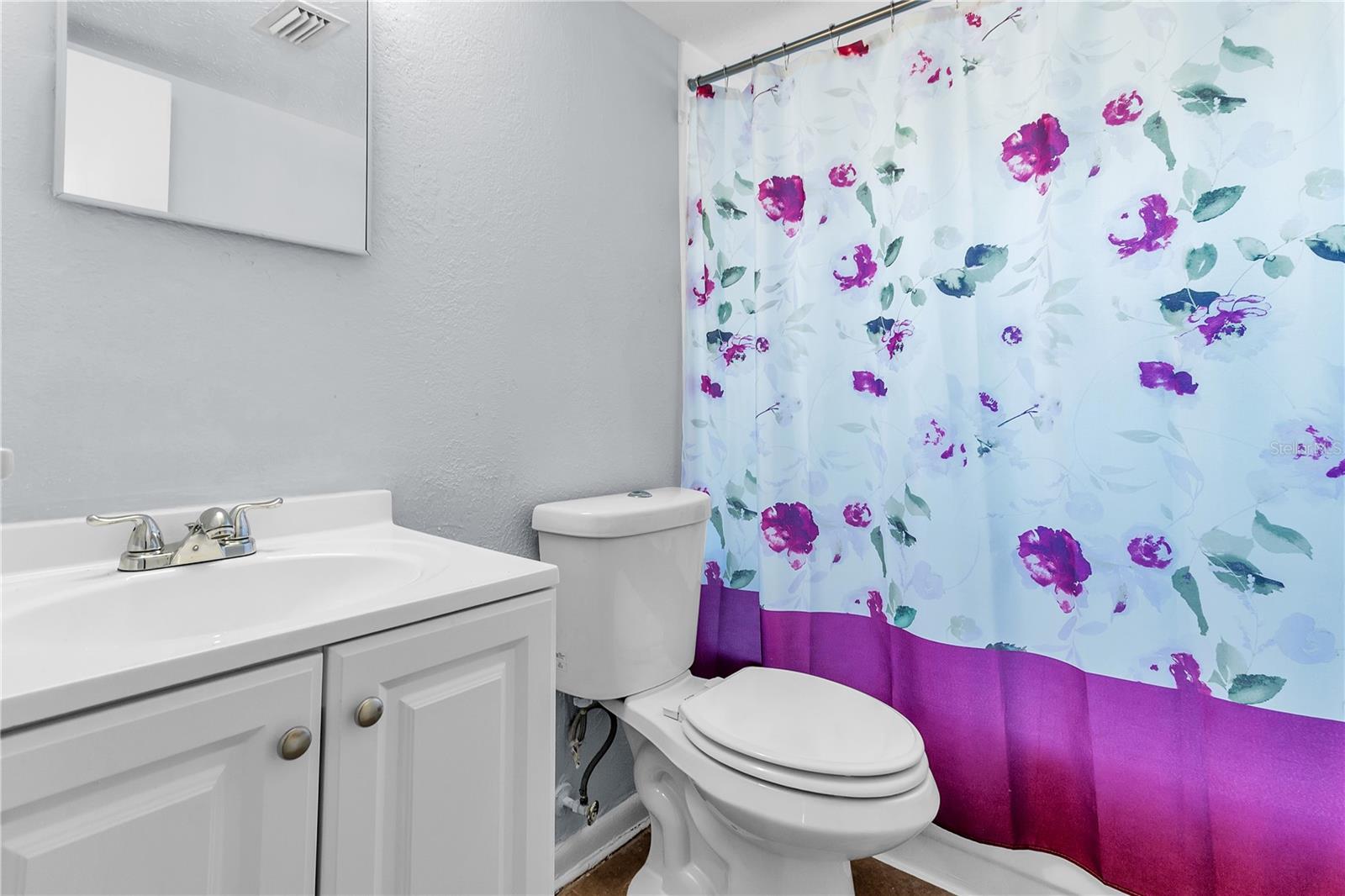 Listing photo id 9 for 4913 Temple Heights Road A