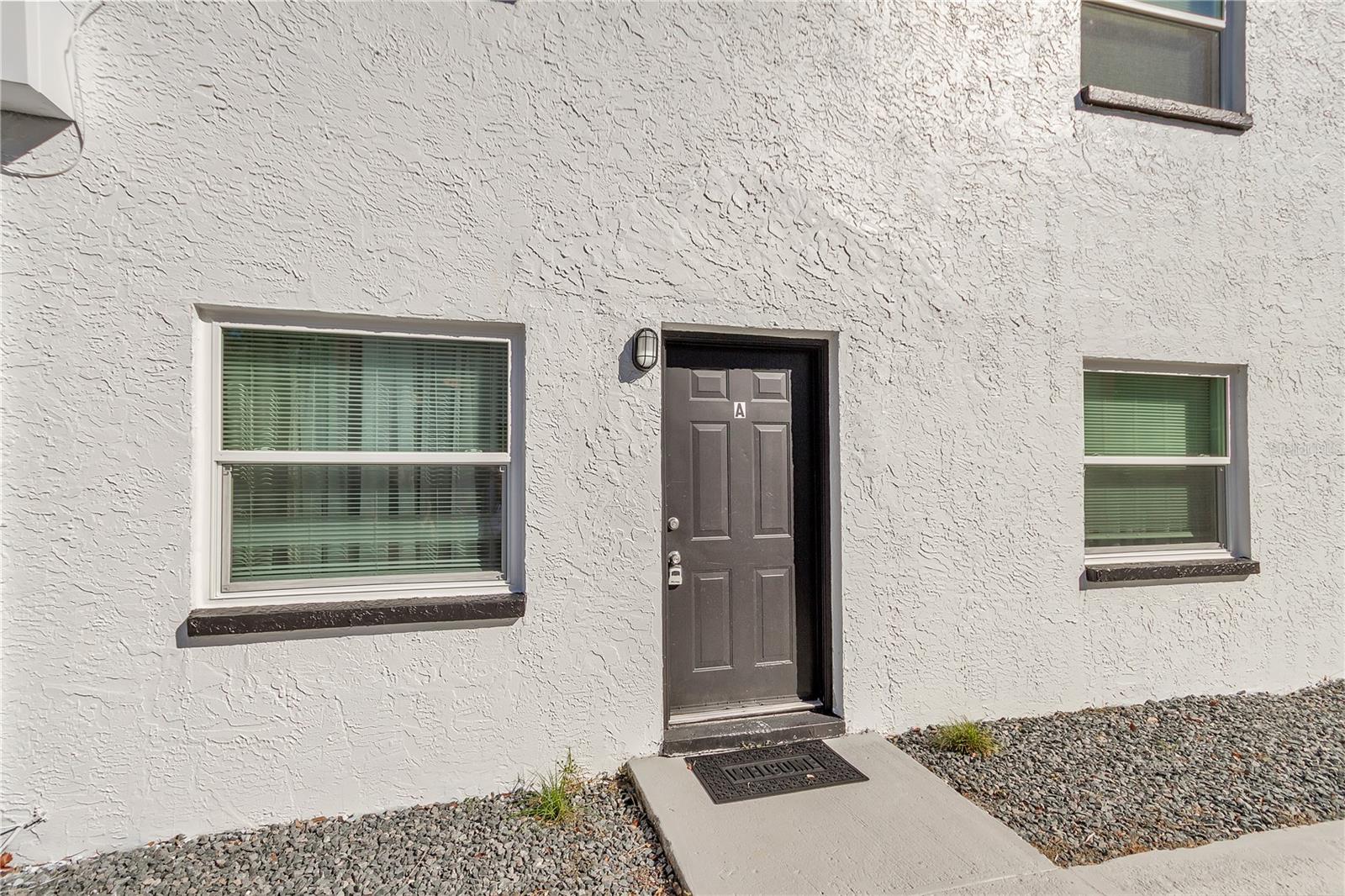 Listing photo id 12 for 4913 Temple Heights Road A